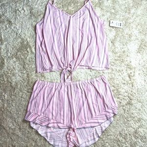 2 Piece Secret Treasure Women’s Knotted Cami Pajama Set Size 2X.    0151